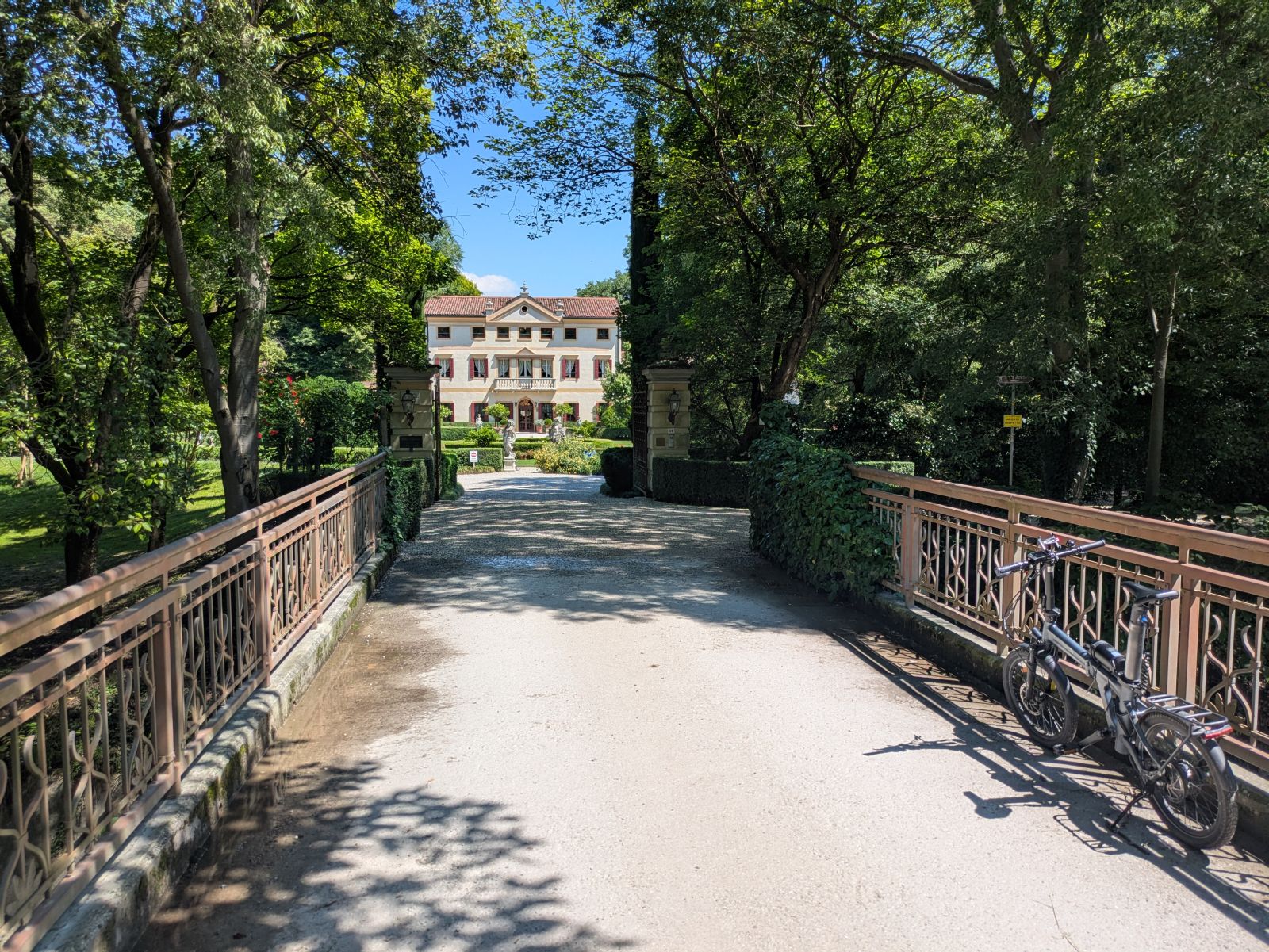 Parma, Borso del Grappa e Reggio: auto, bici e treni senza tempi morti
